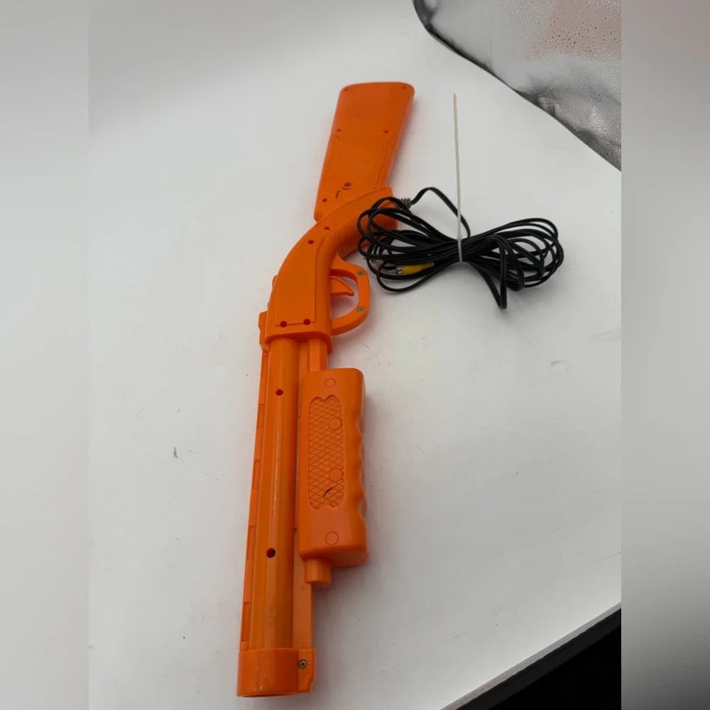 Big Buck Pro Arcade TV Video Game Gun Only No Sensor -Orange 2009 Jakks Pacific,